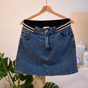 Topshop Denim Mini Skirt – Size 8